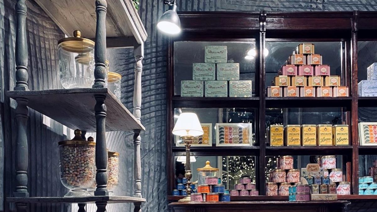 A Milano ha aperto il dolce temporary shop delle Pastiglie Leone