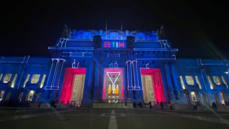 laser show stazione centrale