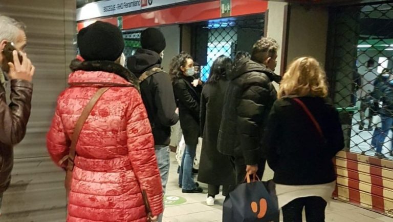 tornelli metro milano