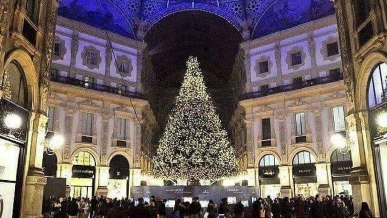 Galleria Vittorio Emanuele a numero chiuso: mai successo in 153 anni
