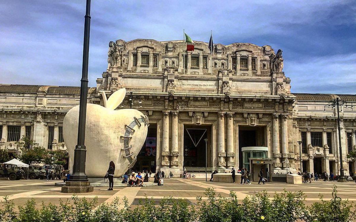 Milano, stazione Centrale: persone in fuga per Capodanno