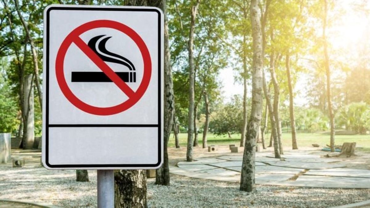 Divieto di fumo all’aperto a Milano: si rischiano multe fino a 240€