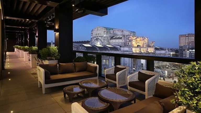 Milano, crisi degli hotel e contratti "pirata"