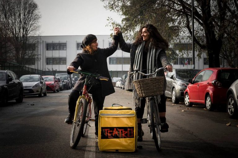 Teatro Delivery Milano: la cultura a domicilio
