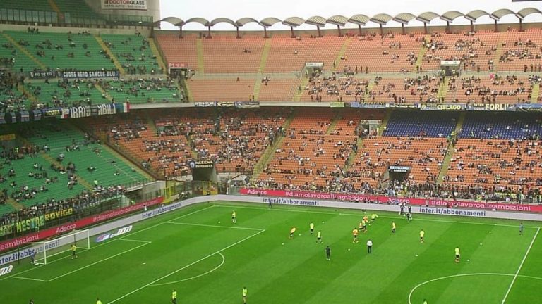 Possibile riapertura di San Siro: biglietto online e capienza ridotta