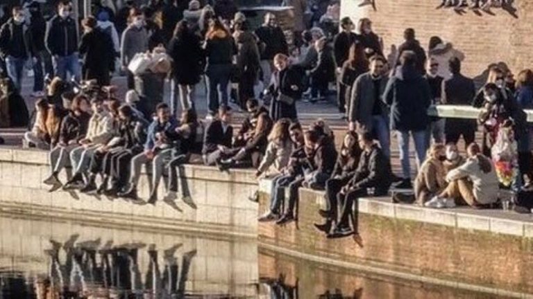 Controlli anti Covid a Milano: sanzioni e denunce per assembramento
