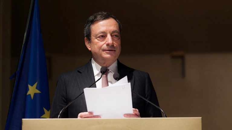 Manifestazione contro il governo Draghi: “No al pilota automatico”