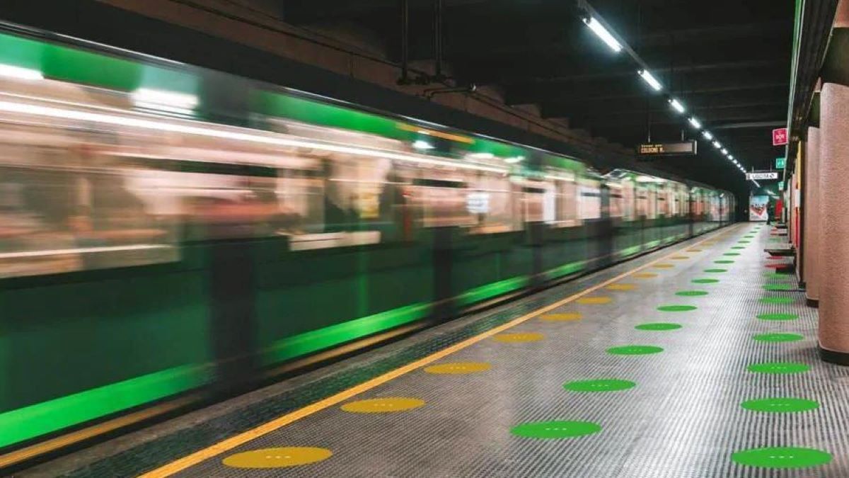 Effetto sciopero: assembramenti lungo la metro verde a Loreto