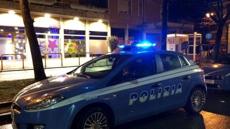 Covid, il prefetto chiude 24 attività a Milano per irregolarità