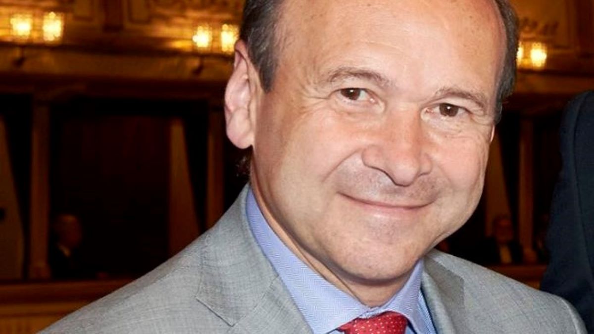 Meyer alle prese con i positivi alla Scala: “Vacciniamo gli artisti”