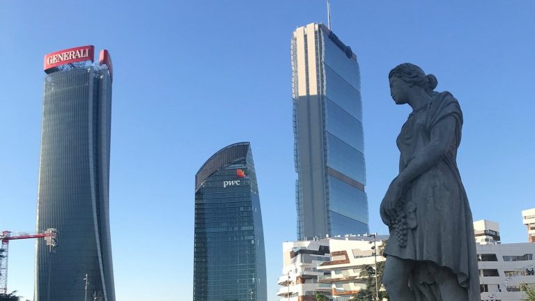 fontana quattro stagioni milano