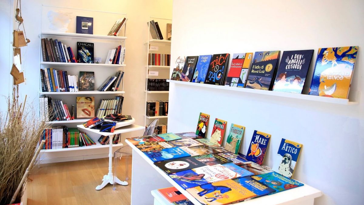 Nuova libreria in zona San Siro: si chiama “Libri e Collane d’Autore”