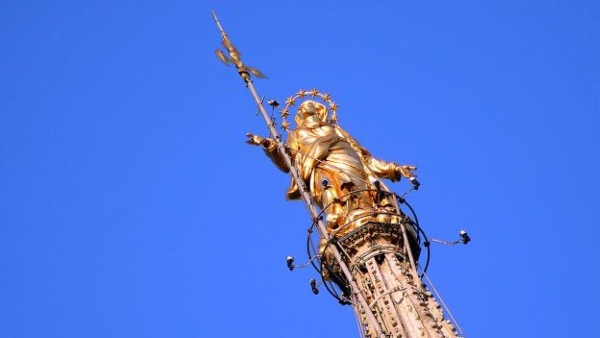 Le 4 Madonnine che vegliano sulla città di Milano: la storia