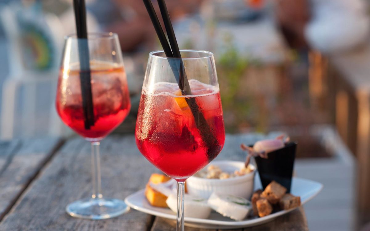 Covid a Milano: nel 2020 sono 567 i bar che hanno chiuso per sempre