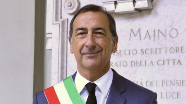 Beppe Sala vince ancora nei sondaggi: bene anche nelle periferie