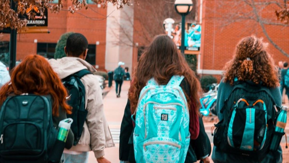 Rientro a scuola: impossibile a Milano il ritorno in classe al 100%