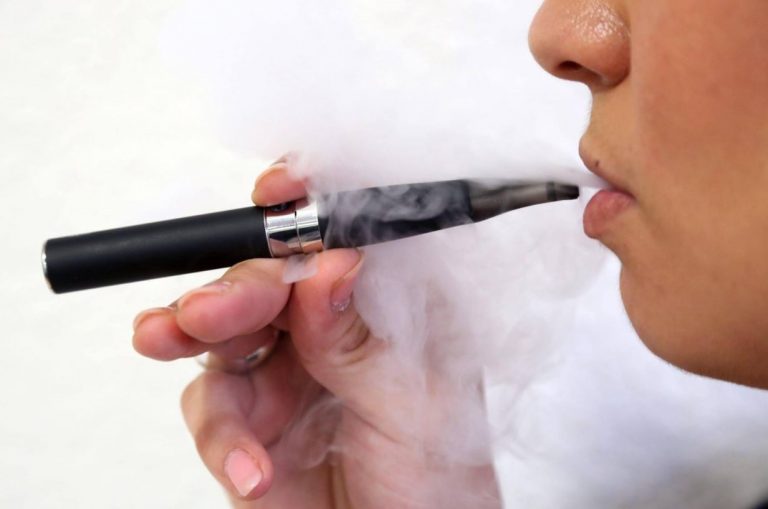 Smettere di fumare grazie alla sigaretta elettronica: è possibile?