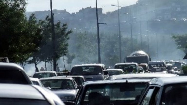 Strisce blu e area B: per il comune dipende dallo smog
