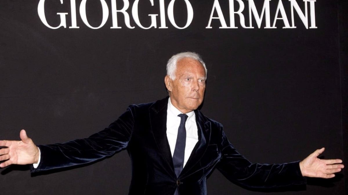Armani ritorna con le sfilate dal vivo: la prima a Milano