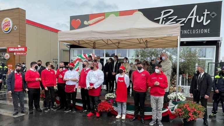 pizzaut inaugurazione