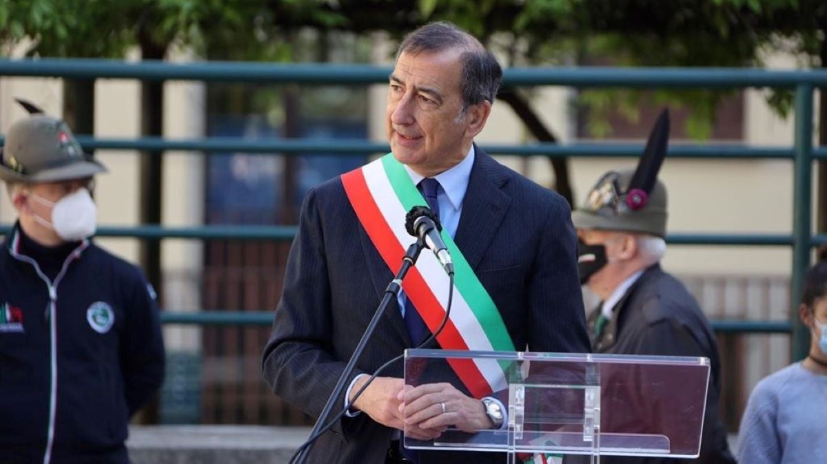 Stop a blocco licenziamenti, Sala: “Al lavoro per aiutare le fasce deboli”