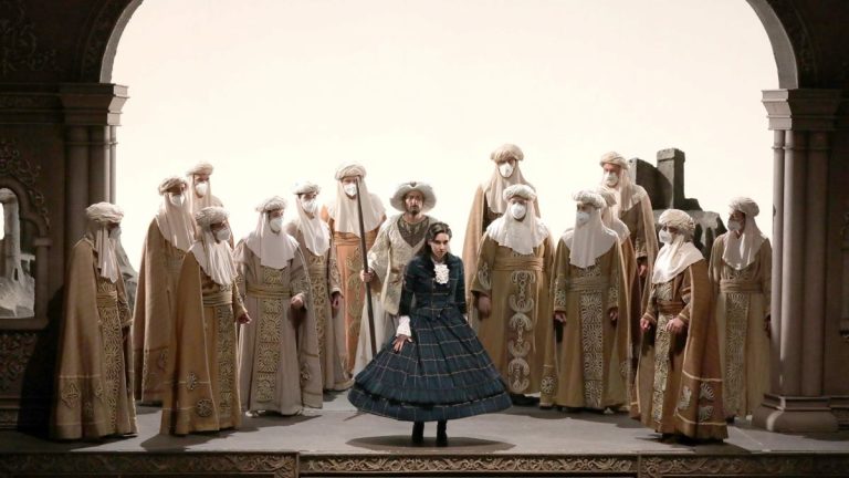 Teatro alla Scala, un positivo covid fa saltare lo spettacolo