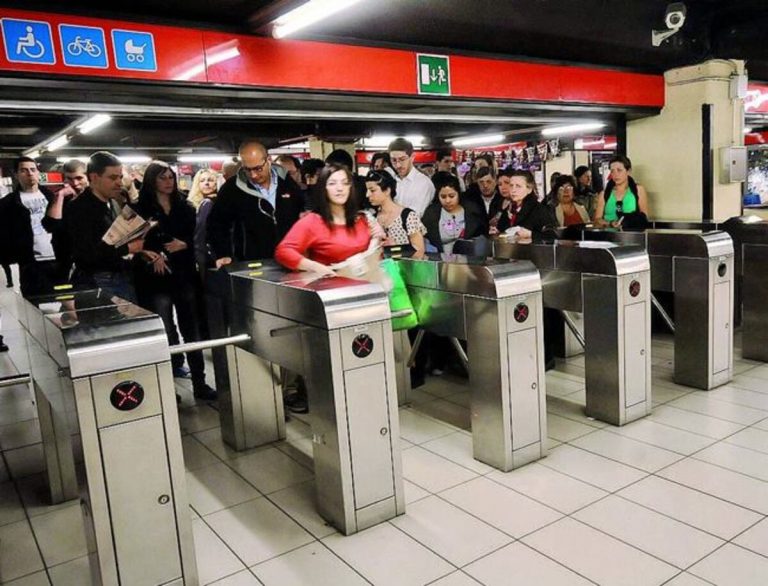Metro Milano