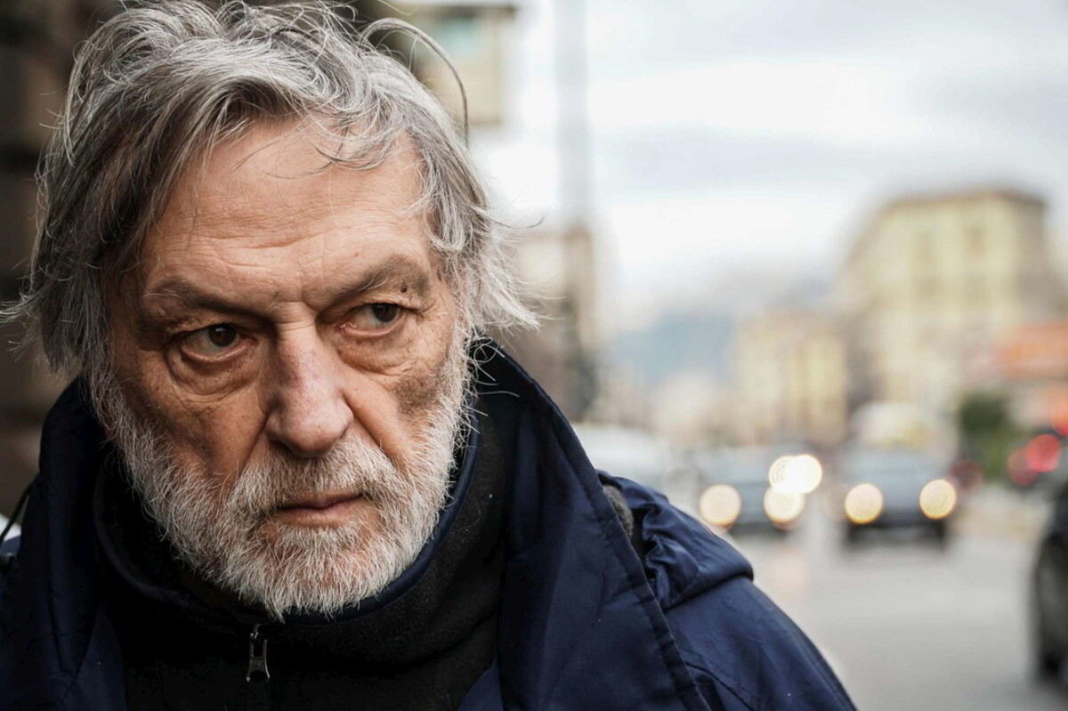 Assenza di politici alla camera ardente di Gino Strada, Sala: “Spero sia dovuta alle vacanze”