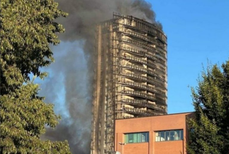 Incendio Milano