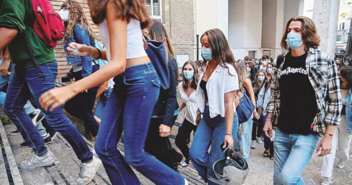 Coronavirus Milano: sono 90 le classi in Dad