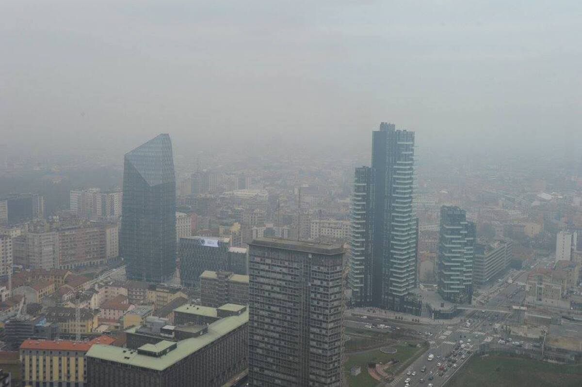 Pm10 ancora in salita a Milano, la qualità dell’aria è scarsissima