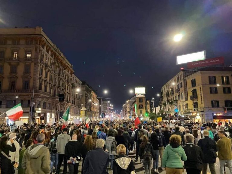 Manifestazione no green pass