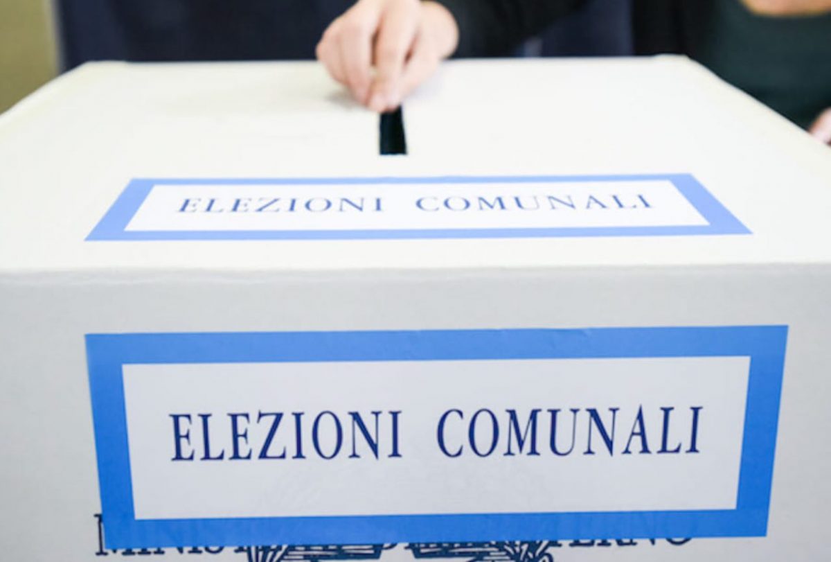Elezioni comunali a Milano 2021, affluenza definitiva alle urne: chiusi i seggi