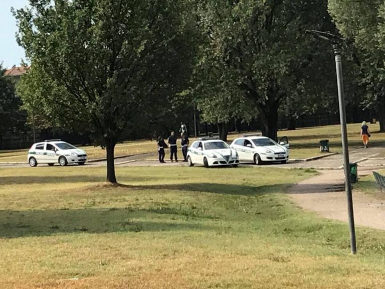 Polizia al Parco delle cave, Milano