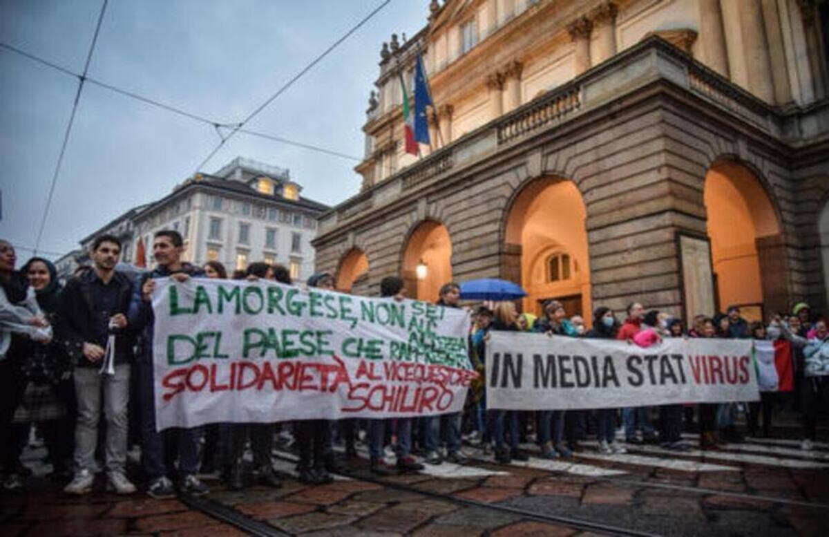 A Milano si scioglie il comitato no green pass: le accuse alla Questura