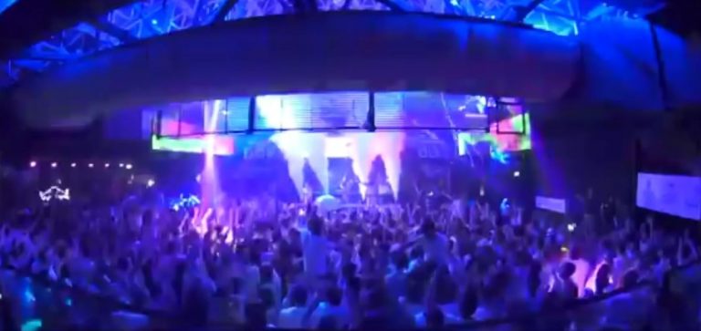 Coronavirus Milano: le discoteche dicono ‘No’ al tampone per i vaccinati