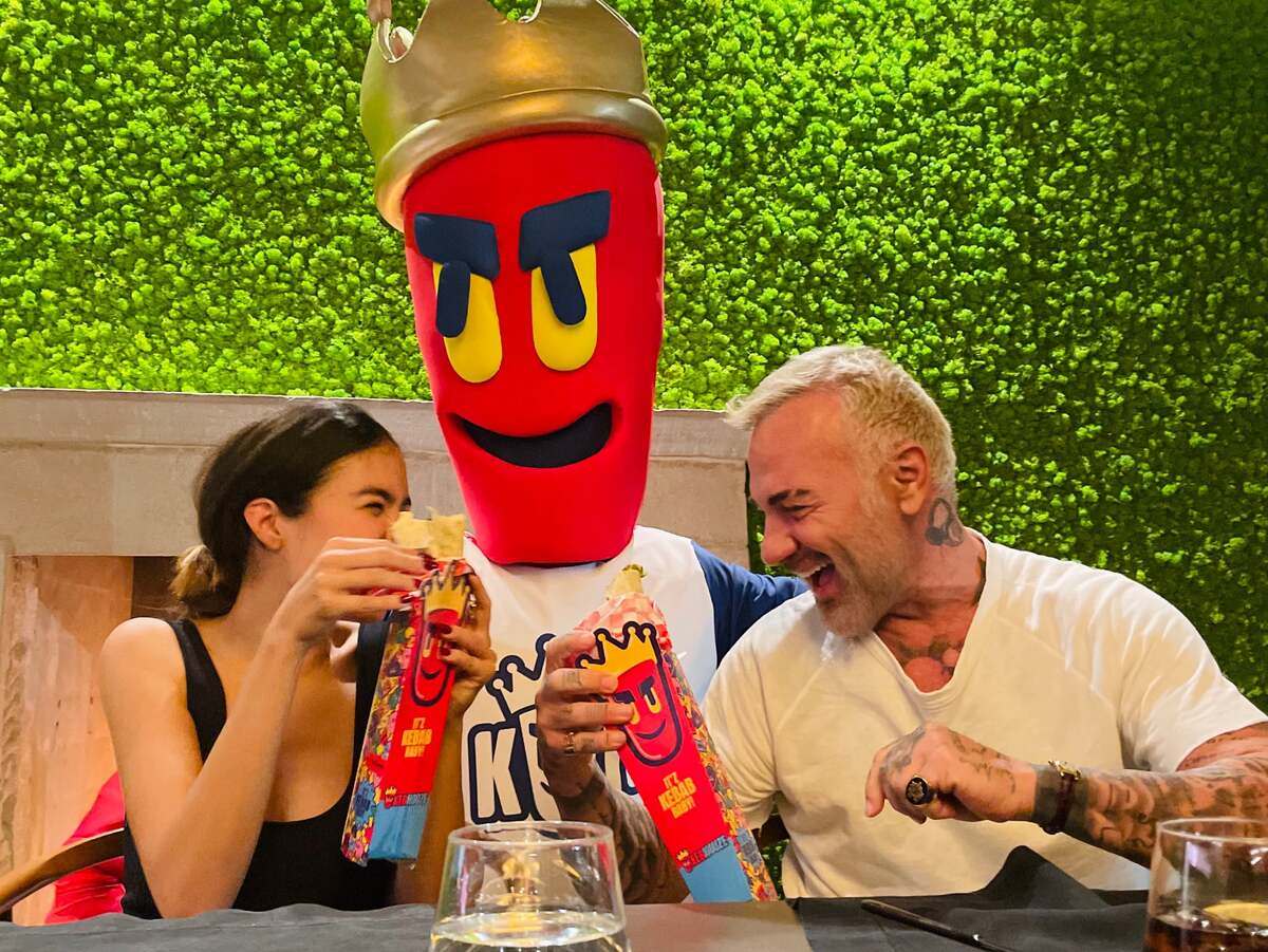 Inaugurazione Kebhouze: il kebab di Gianluca Vacchi a Chinatown