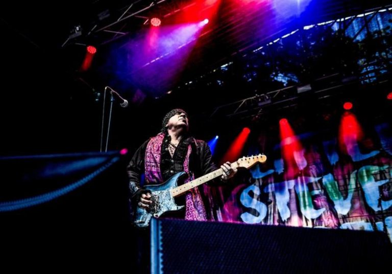 Steven Van Zandt, Sì Meazza