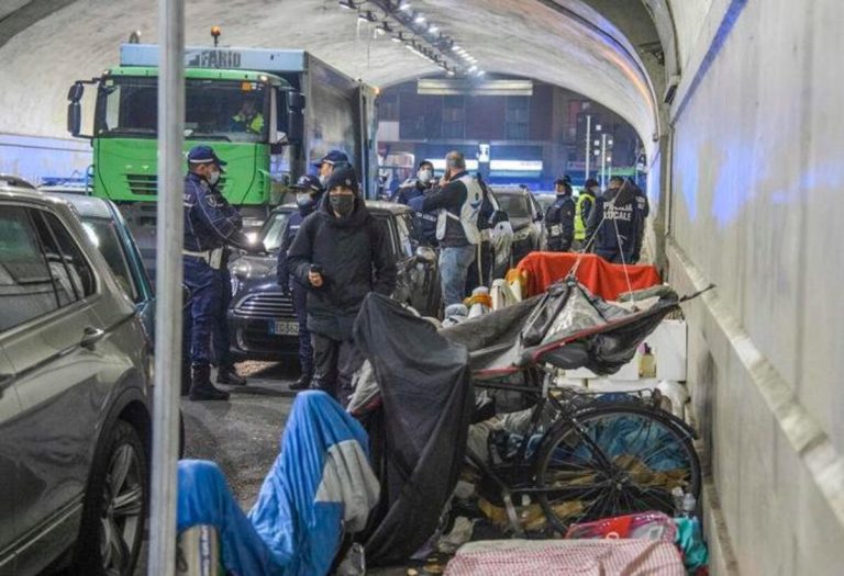 sgombero dei clochard, Milano