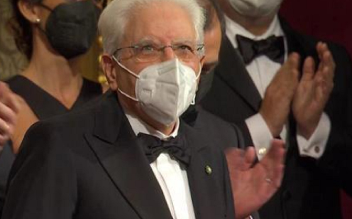 Prima della Scala 2021, standing ovation e applausi per Mattarella: tutti i presenti