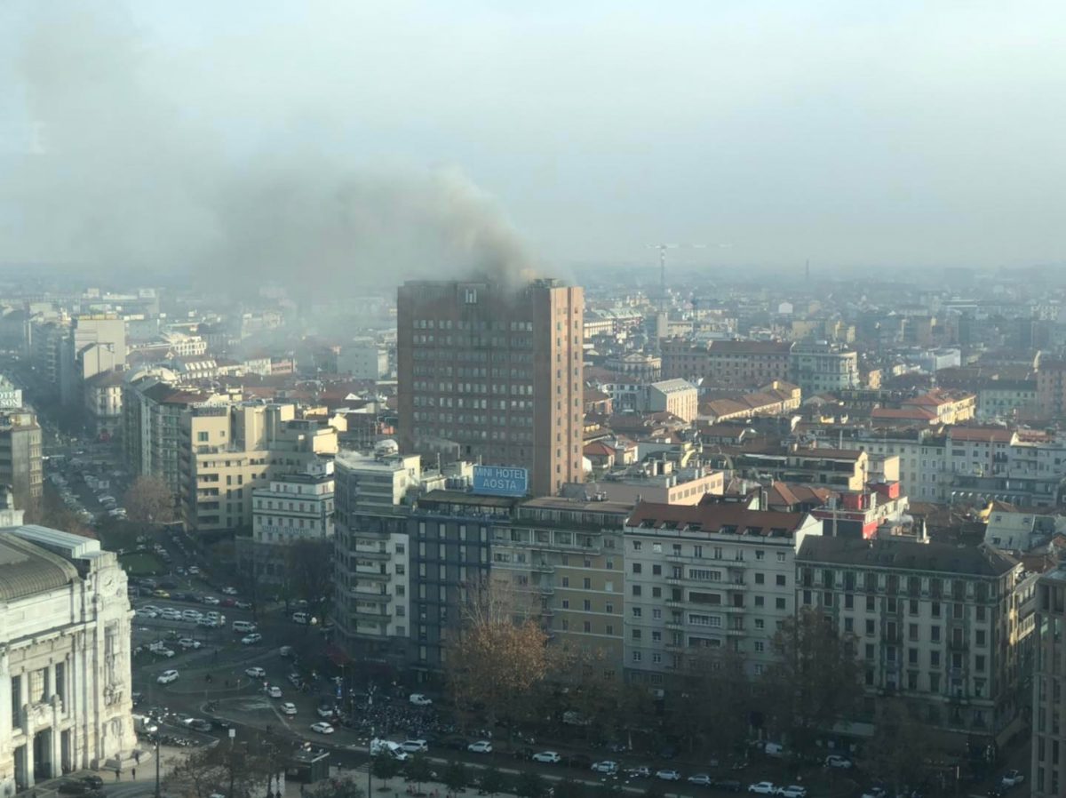 Rogo all’ex Covid hotel Michelangelo: vigili del fuoco sul posto
