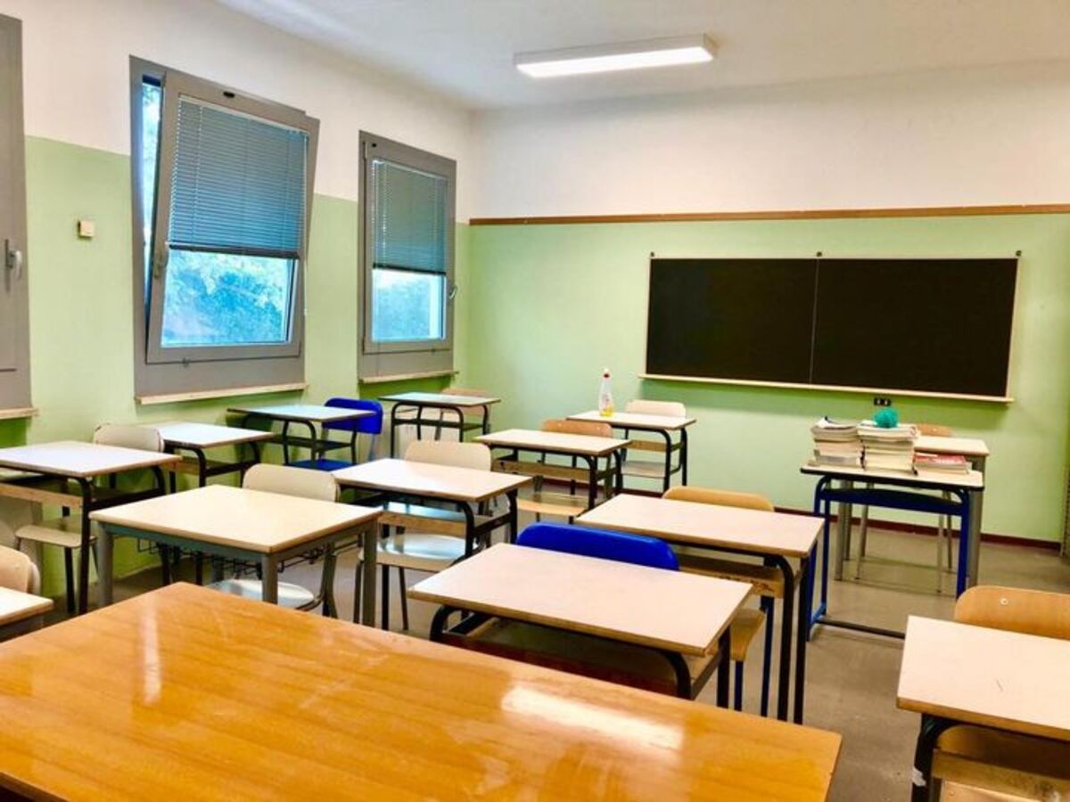 Covid-19, a Milano aumentano le classi in quarantena