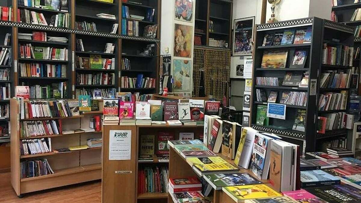 Chiude la Libreria dello Sport di Milano: era l’unica in Italia