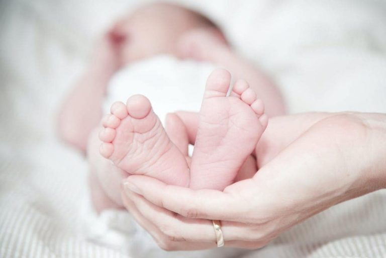 La bambina nata alle 2.22 del 22.02.2022: l'ospedale di Milano la festeggia
