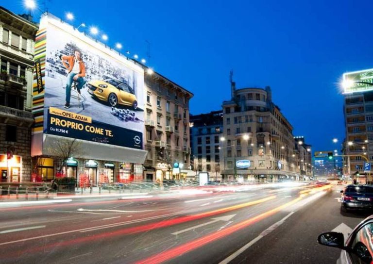 Buenos Aires verso il futuro pedonale: l'installazione dei pilomat