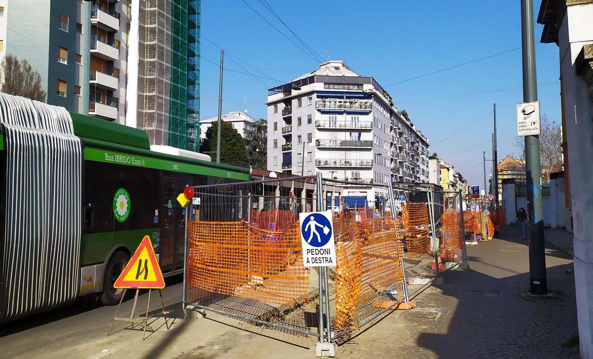 Via Padova, spunta l’ipotesi di una corsia riservata per il bus: è polemica