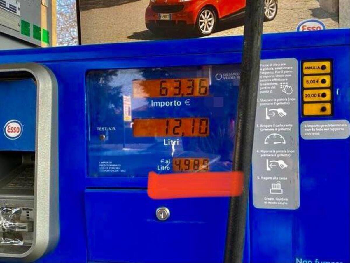 Prezzo del carburante alle stelle: a Corbetta benzina a quasi 5 euro al litro