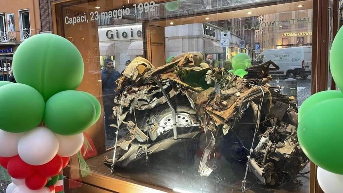 La ‘Quarto Savona Quindici’ arriva a Milano: l’esposizione della teca