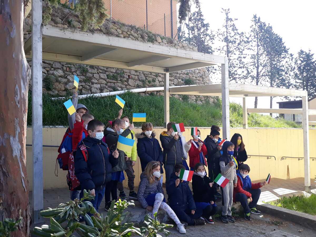Bambini ucraini: nelle scuole di Milano arrivano 200 richieste di inserimento