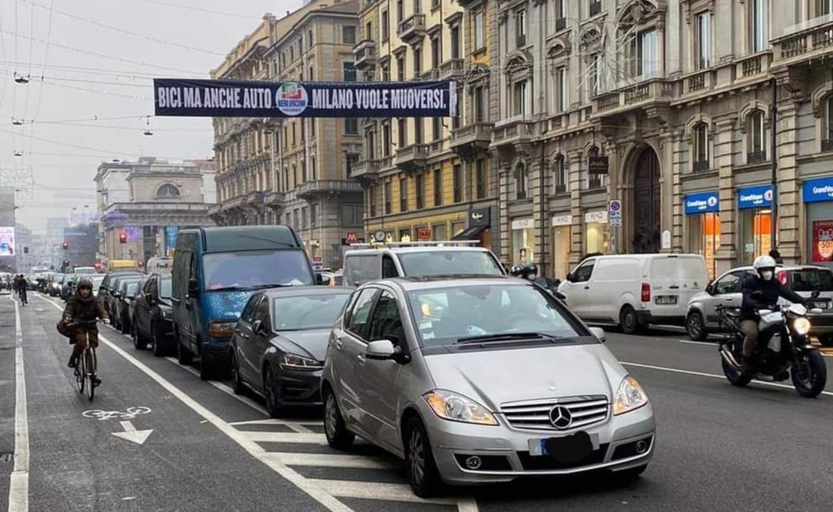Corso Buenos Aires, via alle prove di stop alle auto. Confcommercio: no alle imposizioni